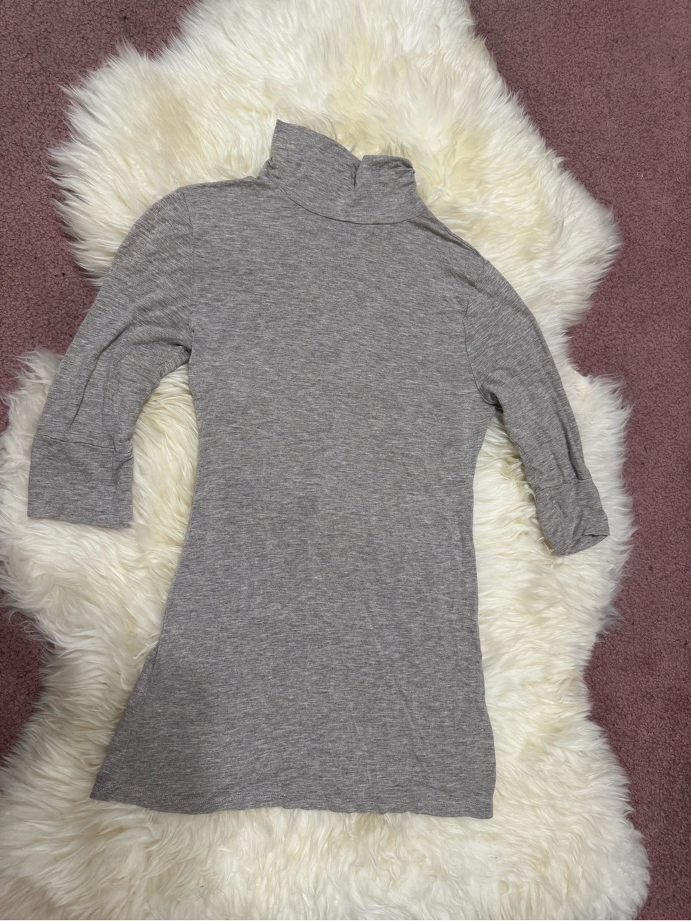 Med gray stretchy turtleneck top shirt blouse y2k short sleeve casual